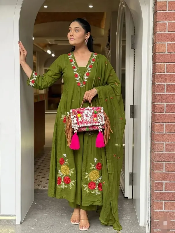 green_emboridery_folwer_ankarli_style_kurti_with_pant_and_emboridery_duppta_sat_