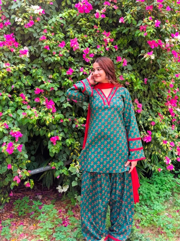 Printed_Short_Dori_Kurti_with_Printed_Pant_and_Duppta_Set