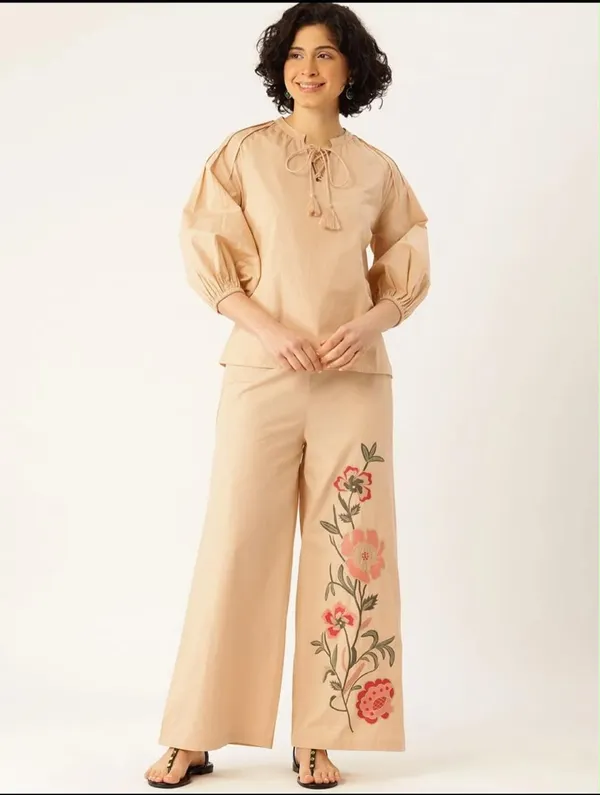 Pista_White_Top_Dori_Sort_Kurti_&_Pant_with_emboridery_