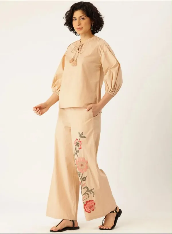 Pista_White_Top_Dori_Sort_Kurti_&_Pant_with_emboridery_