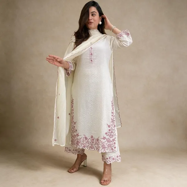 Off_White_Embroidered_Kurta_Set_With_Pink_Floral_Work