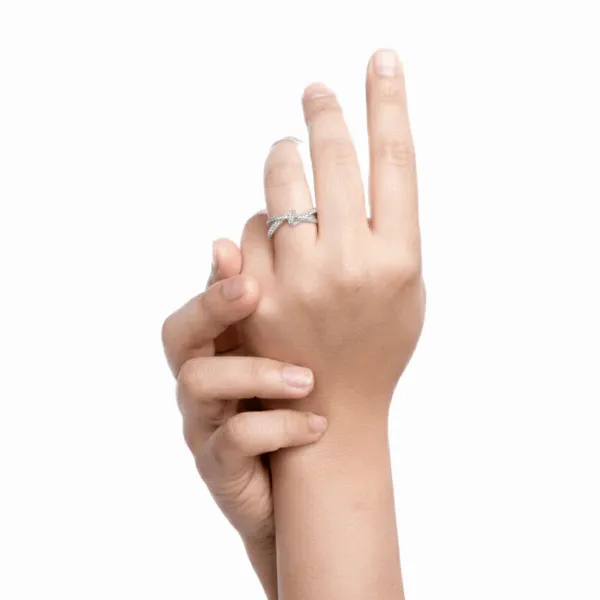 Axis_Interlace_Ring_Default_Title