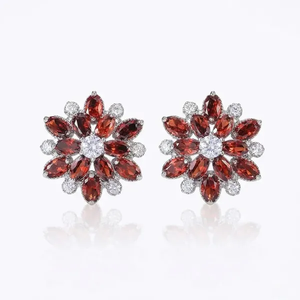 Starbloom_Fusion_Studs_Ruby_Red