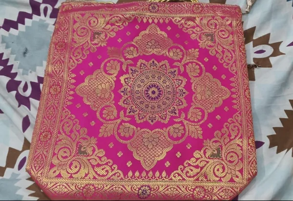 Pink_Brocade_Ethnic_Handbag_for_Women