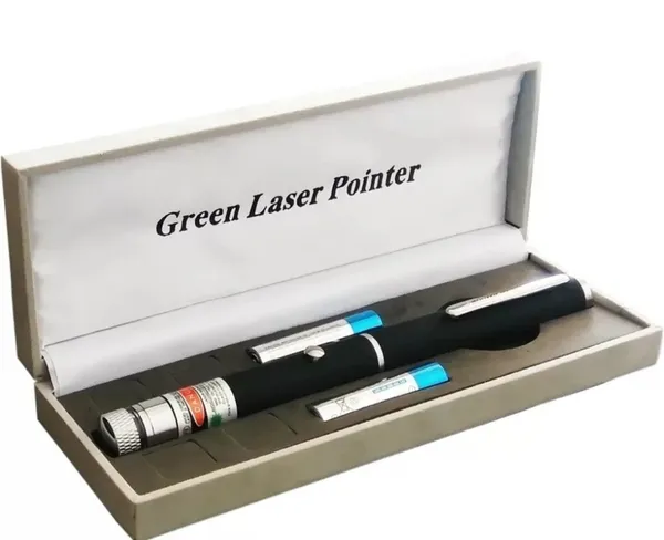 Green_Laser_Pointer_With_Presentation_Box