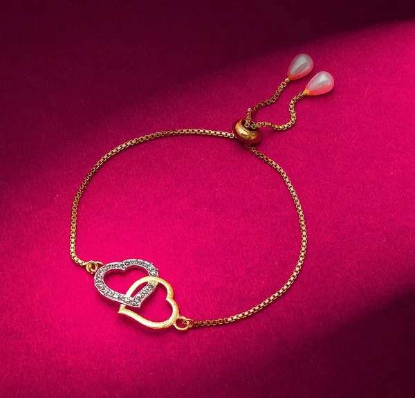 Gold_Tone_Heart_Charm_Bracelet_for_Women