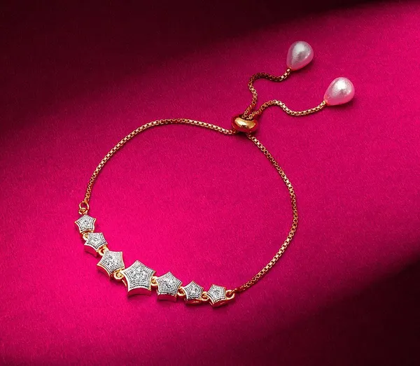 Gold-Tone_Star_Charm_Bracelet_for_Women