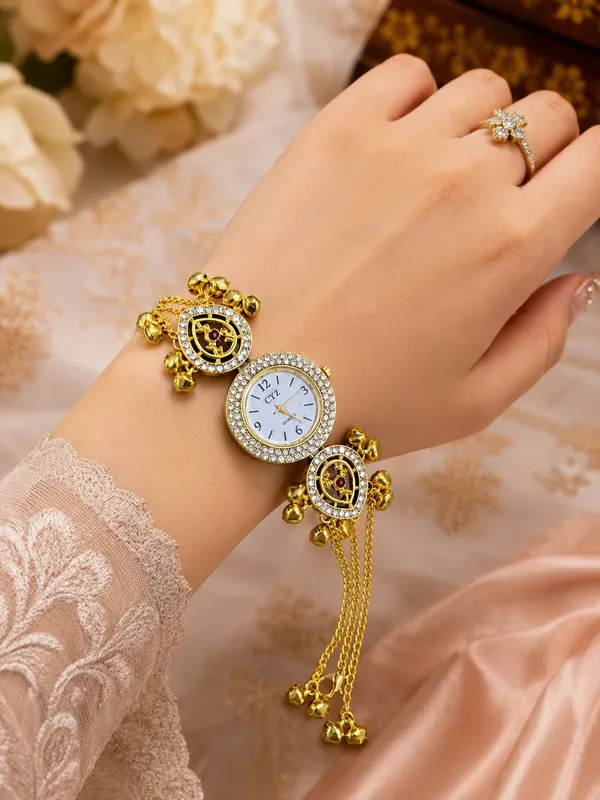 Gold_Tone_Chain_Bracelet_Watch_for_Women