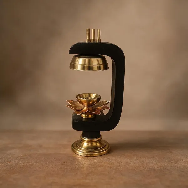 Black_&_Brass_Metal_Oil_Lamp_For_Puja