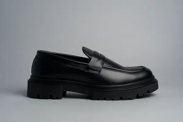 Voolio_Monarch_Loafer_Premium_Black_Leather_Edition