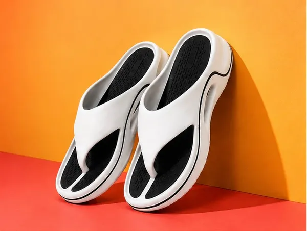 Voolio_Cloudflex_White_Comfort_Slides_Lightweight_Cushioned_Everyday_Slippers
