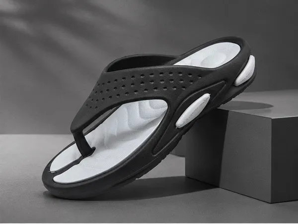 Voolio_Mens_Black_White_Comfort_Flip_Flops