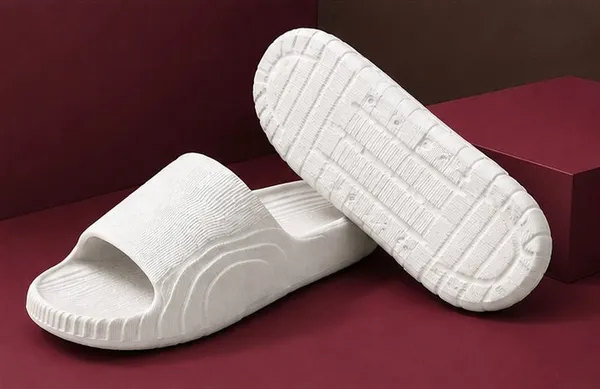 Voolio_Men_S_White_Comfort_Slides