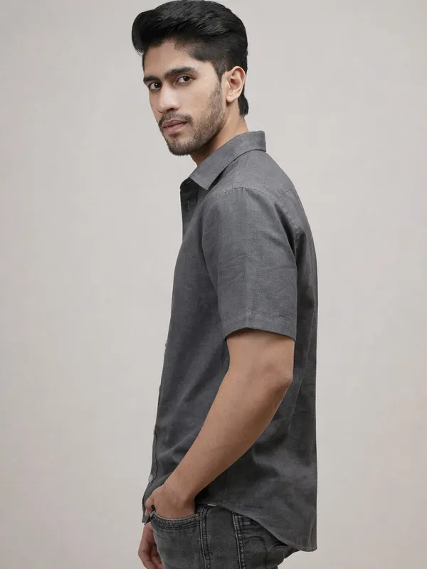 Urban_Graphite_Linen_Shirt