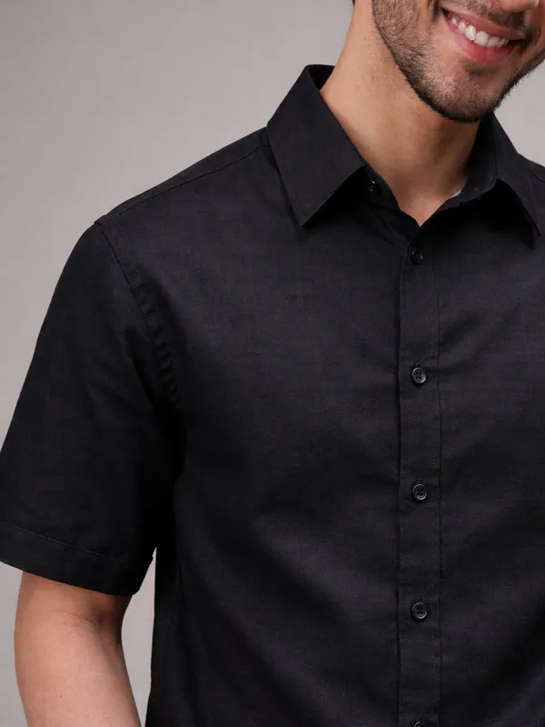 Midnight_Black_Linen_Shirt