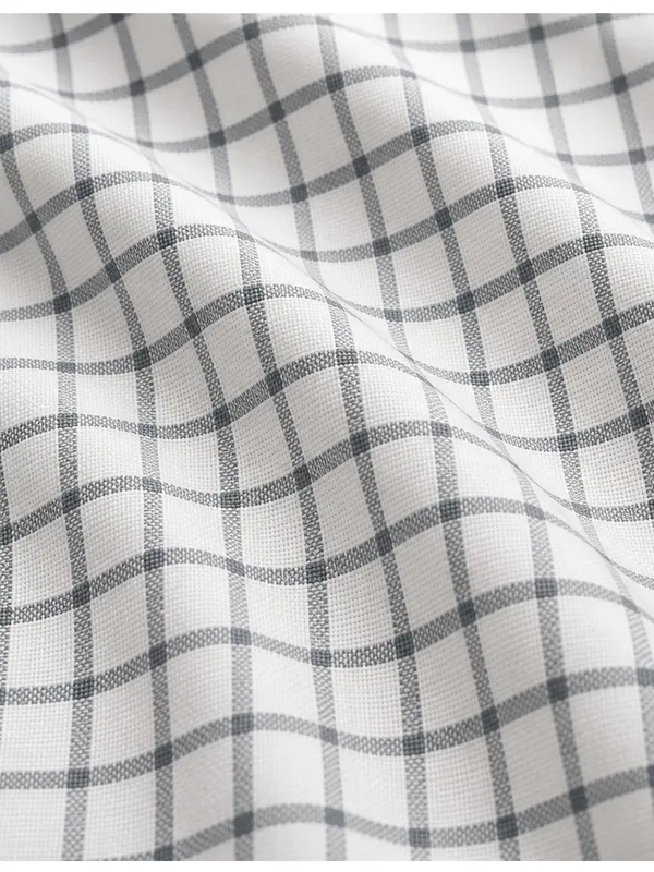The_Oxfords_Admiral_Windowpane