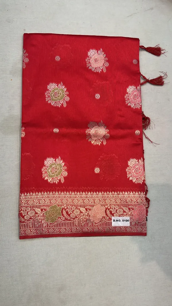 Red_Woven_Floral_Dupatta_for_Women