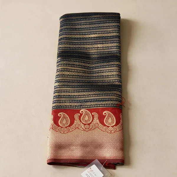 Navy_Ethnic_Silk_And_Polyster_Saree_For_Women
