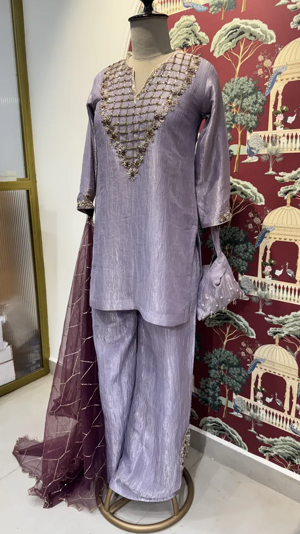 Lavender_Crushed_Tissue_Shimmer_Straight_Kurta_Set_For_Women