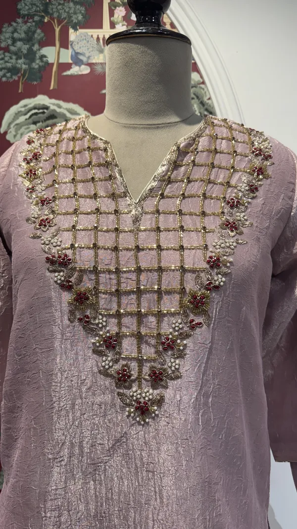 Lilac_Crushed_Tissue_Embroidered_Kurta_Set_For_Women