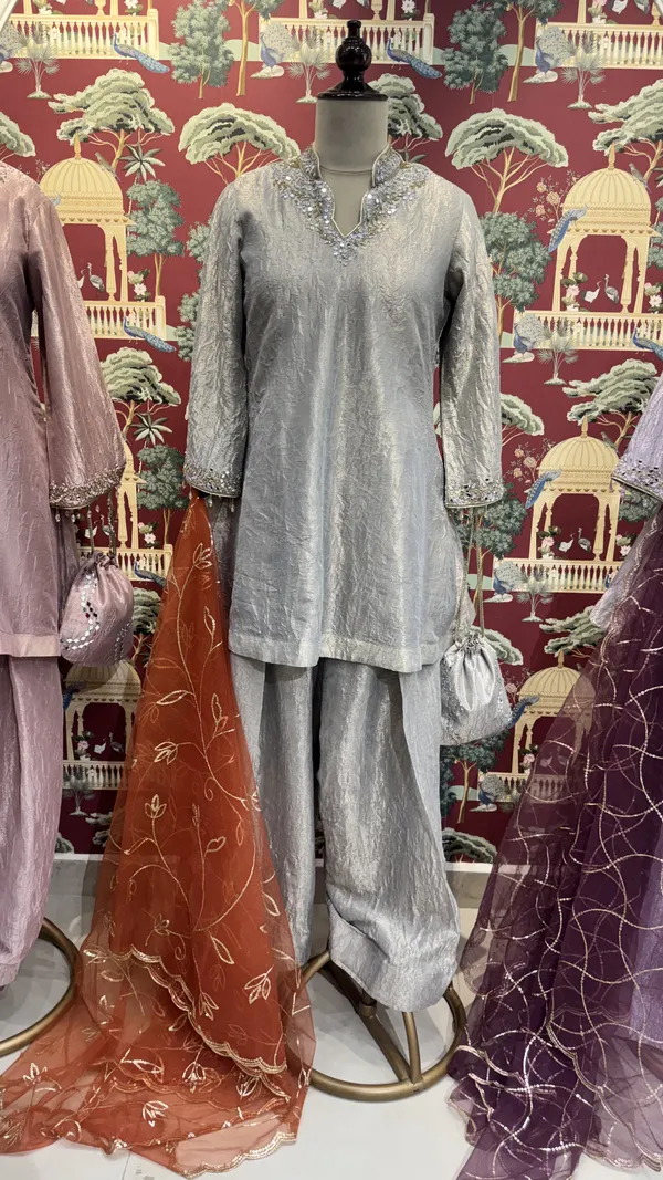 Silver_Crushed_Tissue_Straight_Kurta_Set_For_Women