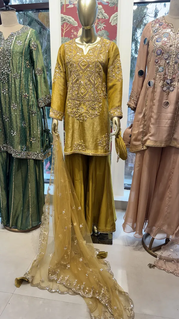 Mustard_Shimmer_Brocade_Organza_Embroidered_Straight_Kurta_Set_For_Women