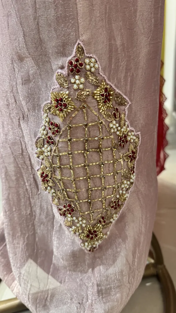 Lilac_Crushed_Tissue_Embroidered_Kurta_Set_For_Women