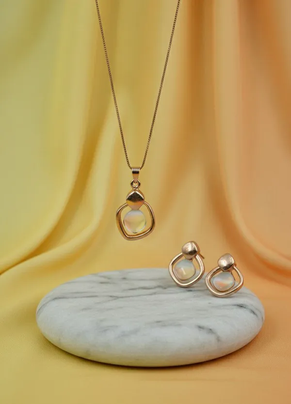 Gold_Tone_Stone_Necklace_And_Earrings_Set_For_Women
