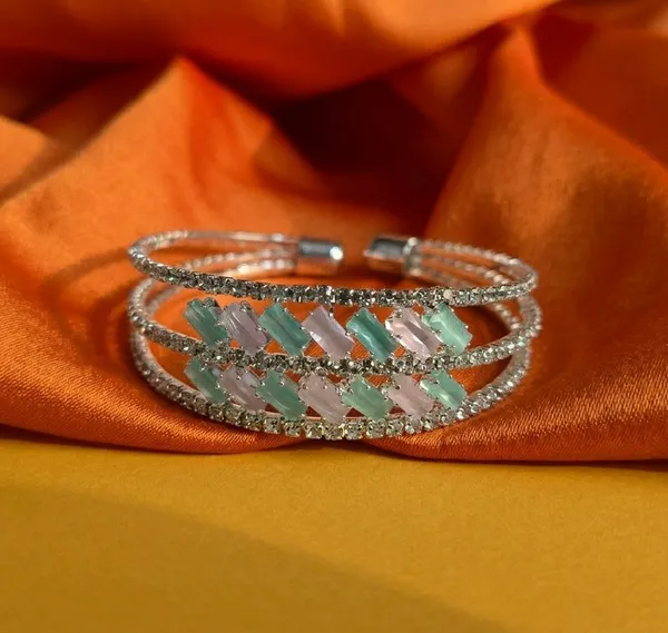 Silver-Tone_Stone_Embellished_Cuff_Bracelet_for_Women