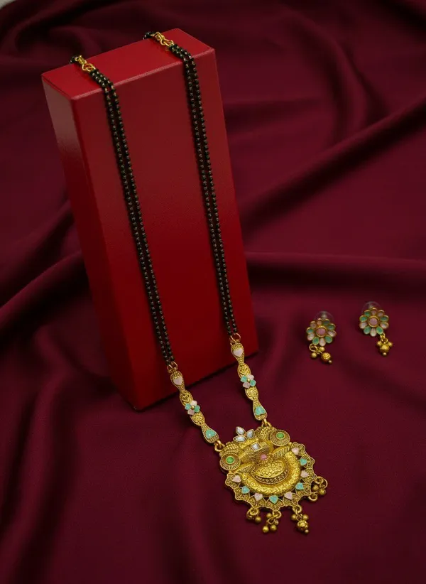 Gold_Tone_Green_Stone_Pendant_Necklace_Set_for_Women