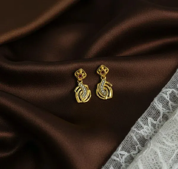 Gold_Tone_Stone_Studded_Drop_Earrings_For_Women