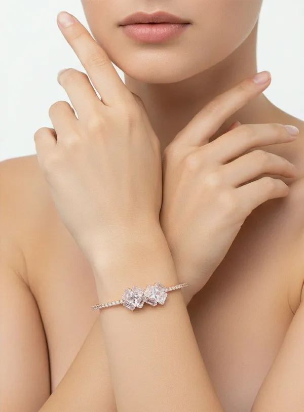 Rose_Gold_Crystal_Embellished_Bangle_for_Women