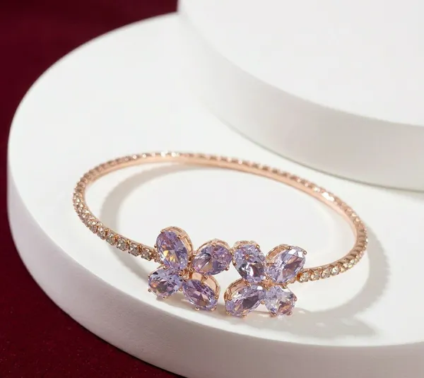 Rose_Gold_Floral_Crystal_Bangle_for_Women