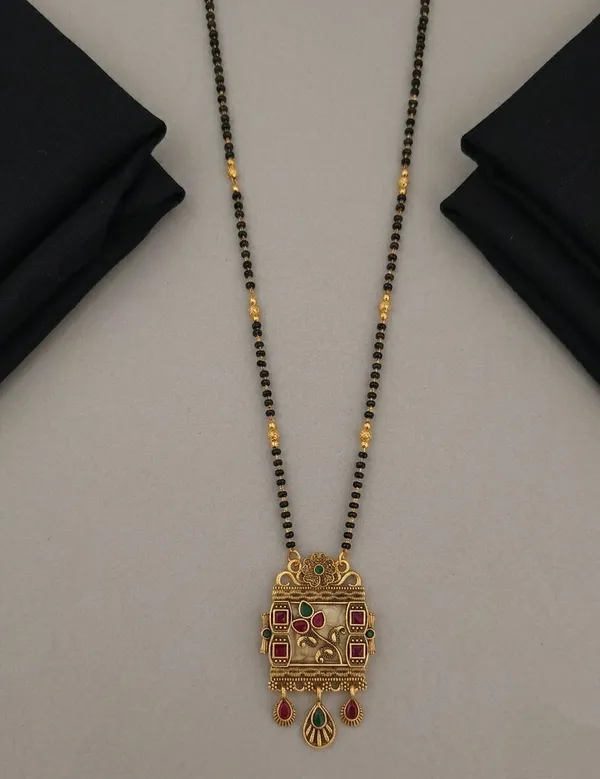 Gold_Tone_Black_Beaded_Pendant_Mangalsutra_Necklace