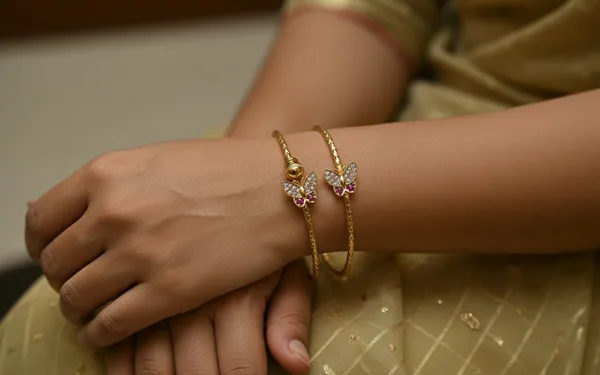 Gold_Tone_Butterfly_Studded_Bangles_for_Women