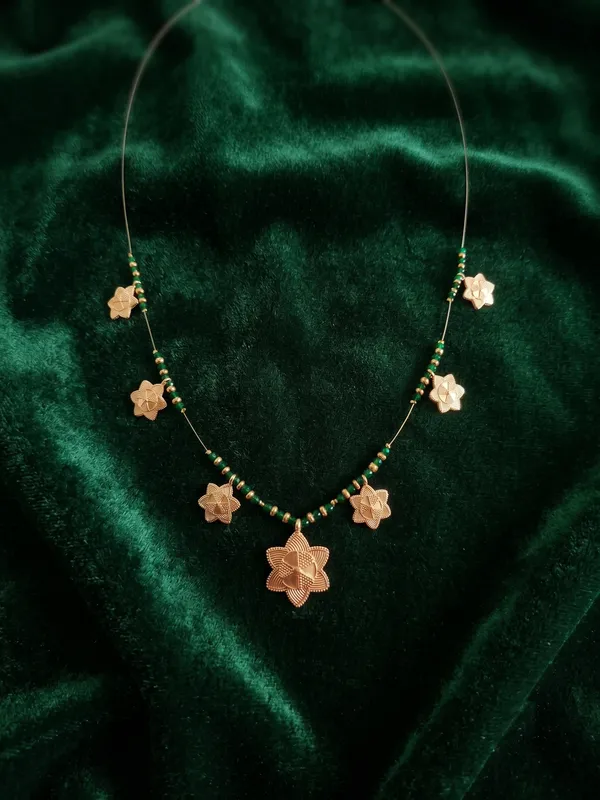 Green_Beaded_Rose_Gold_Tone_Floral_Pendant_Necklace