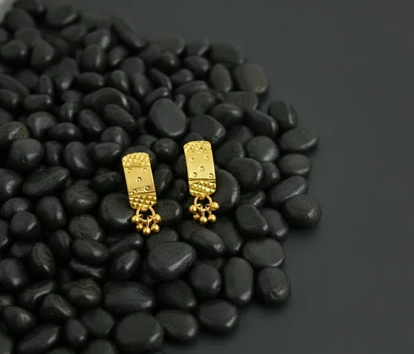 Gold_Tone_Traditional_Drop_Earrings_for_Women