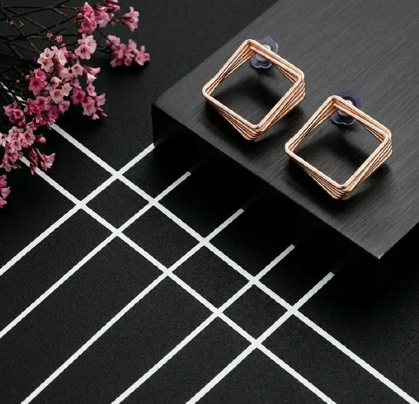 Rose_Gold_Geometric_Square_Earrings_for_Women