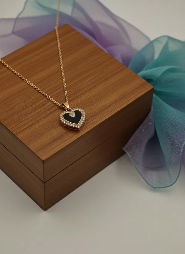 Gold_Tone_Heart_Pendant_Necklace_for_Women