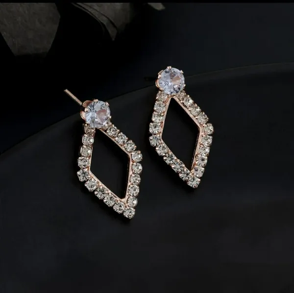 Gold-Tone_Gemstone_Drop_Earrings_for_Women