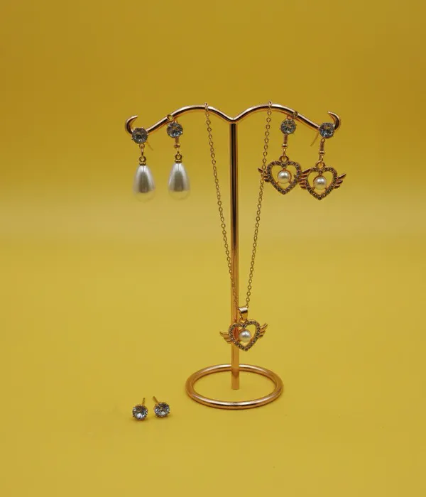 Gold_Tone_Pearl_Heart_Necklace_And_Earrings_Set
