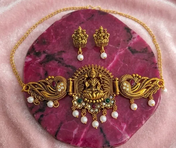 Gold_Tone_Lakshmi_Necklace_And_Earring_Set_for_Women