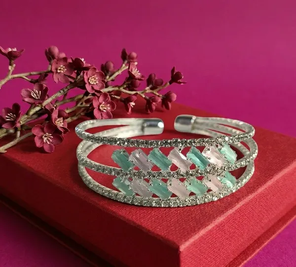 Silver-Tone_Stone_Embellished_Cuff_Bracelet_for_Women