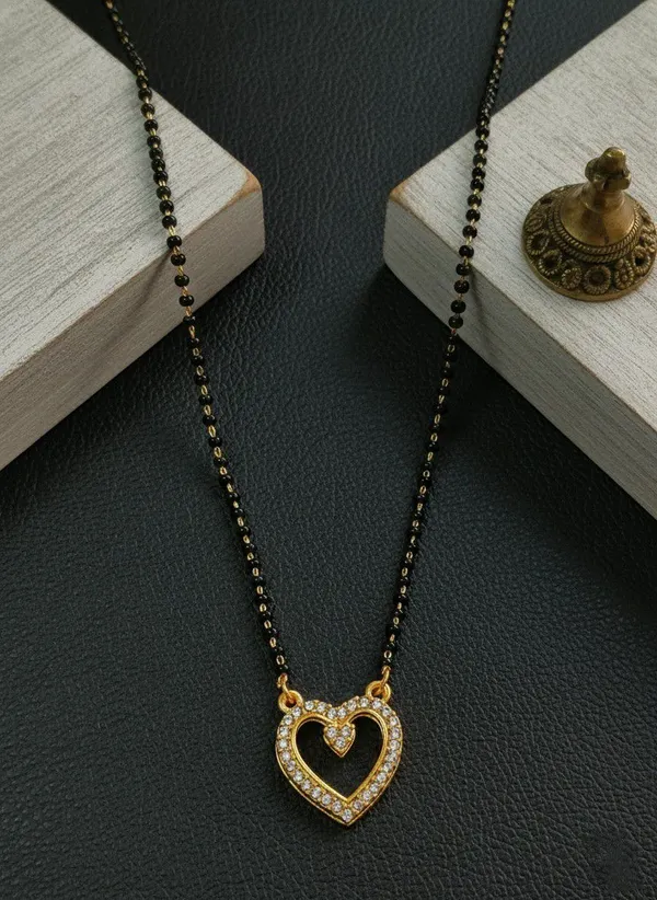 Black_Beaded_Heart_Pendant_Mangalsutra_for_Women