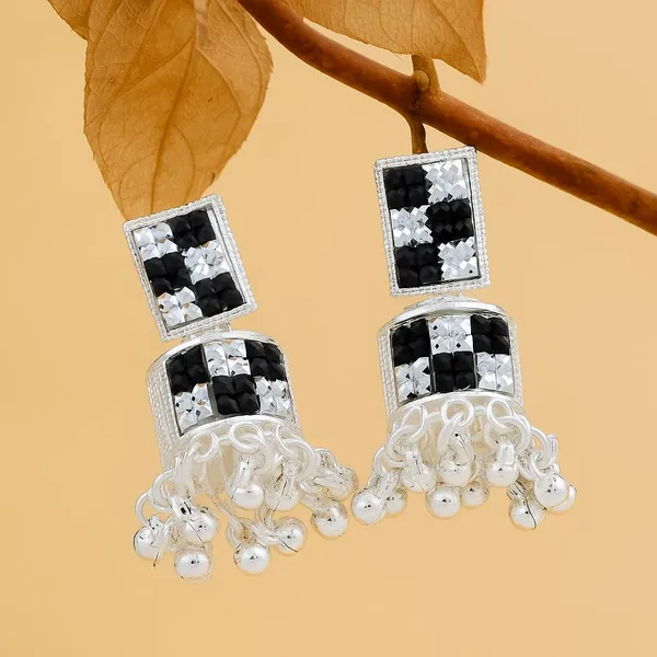 Silver_Black_And_White_Beaded_Drop_Earrings_for_Women