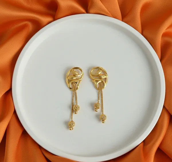 Gold_Tone_Chain_Drop_Earrings_for_Women