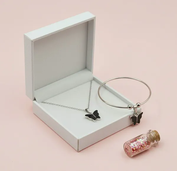 Silver_Butterfly_Necklace_And_Bracelet_Set_for_Women
