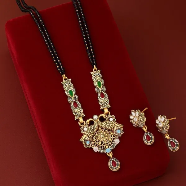 Gold_Tone_Traditional_Mangalsutra_Jewellery_Set_for_Women