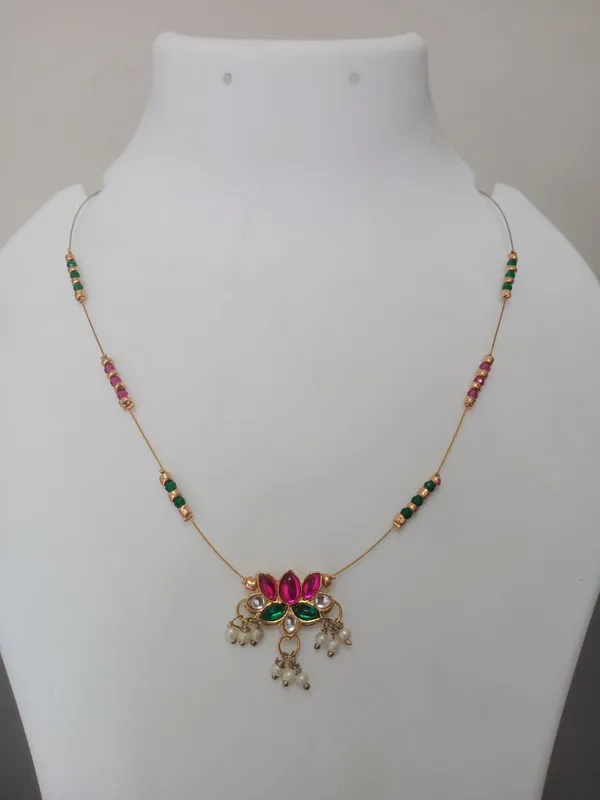 Gold_Tone_Multicolour_Beaded_Pendant_Necklace_for_Women