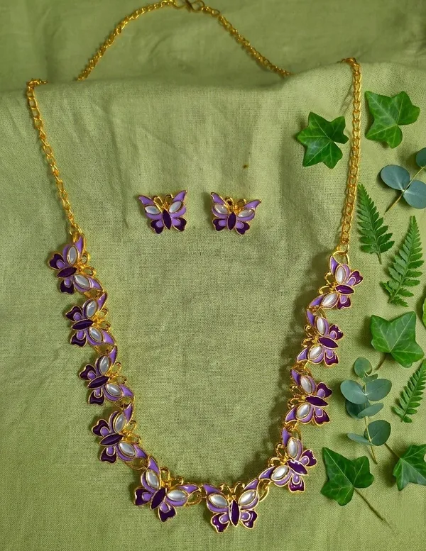Gold-Tone_Purple_Butterfly_Necklace_And_Earrings_Set